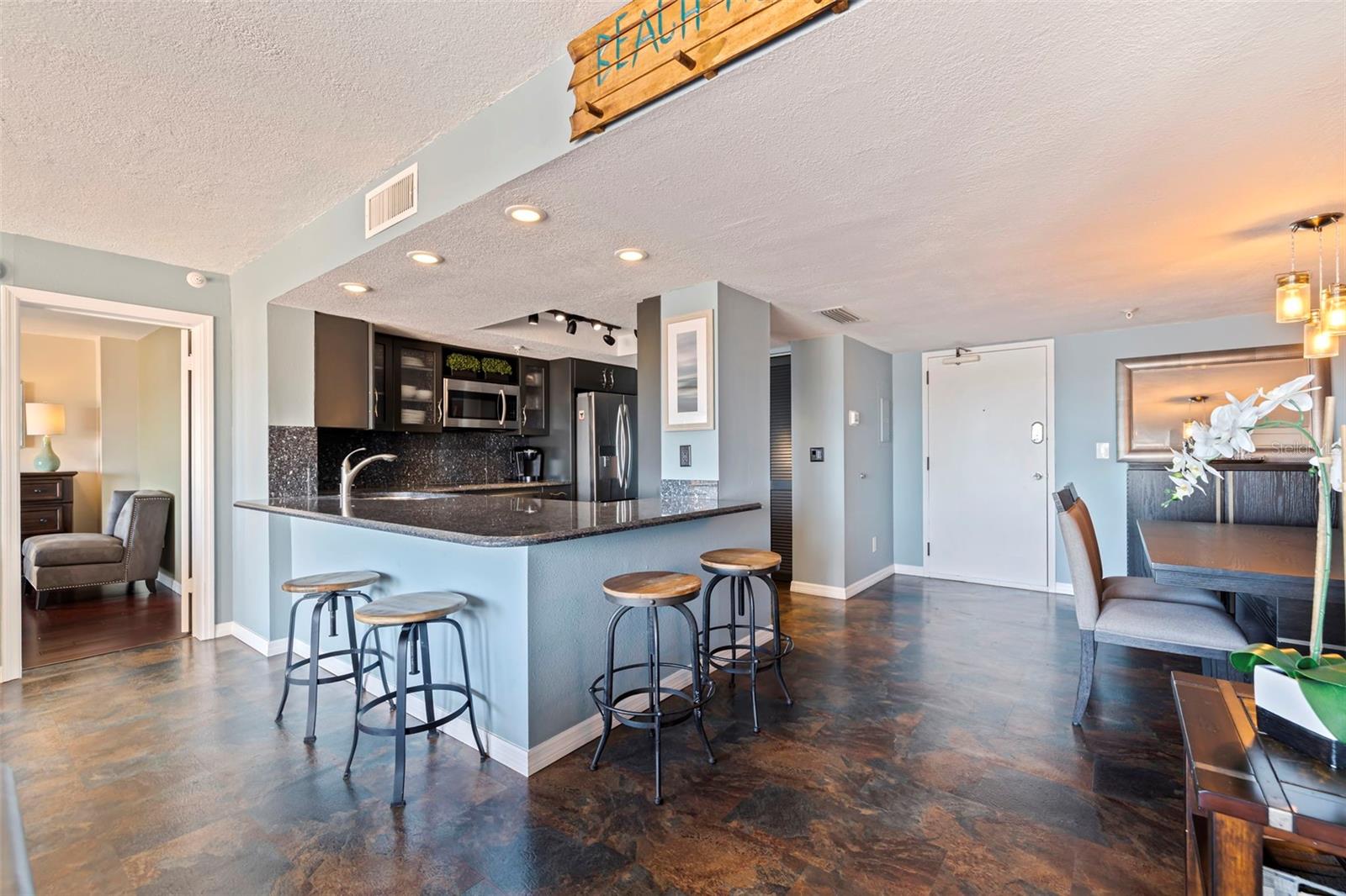 7432 SUNSHINE SKYWAY LN S #402, ST PETERSBURG, FL, 33711