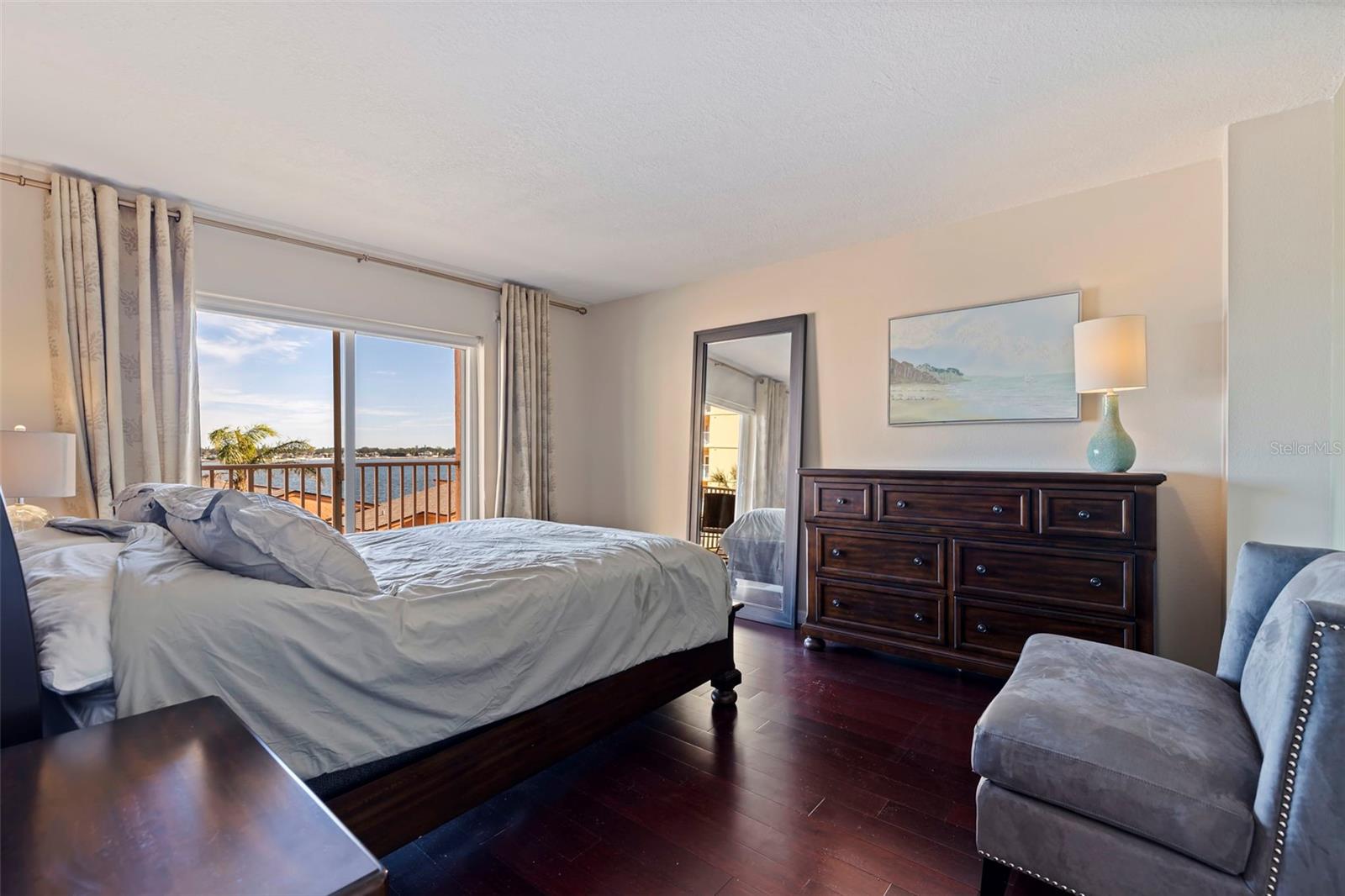 7432 SUNSHINE SKYWAY LN S #402, ST PETERSBURG, FL, 33711