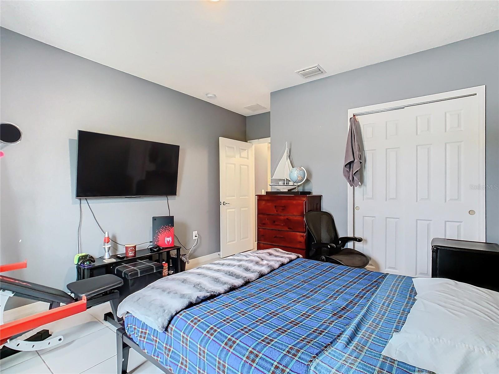 301 BLUE LAKE CIR, KISSIMMEE, FL, 34758