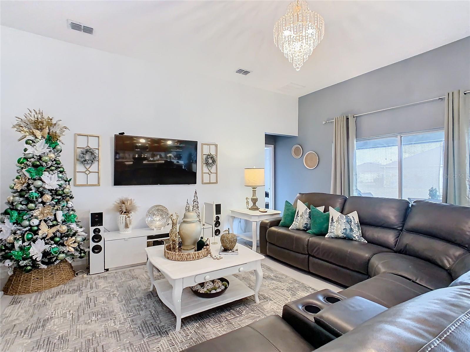301 BLUE LAKE CIR, KISSIMMEE, FL, 34758