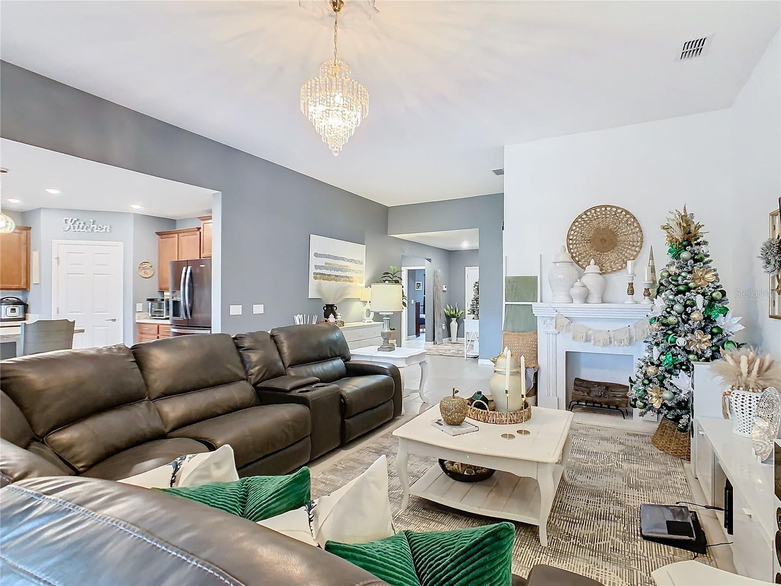 301 BLUE LAKE CIR, KISSIMMEE, FL, 34758