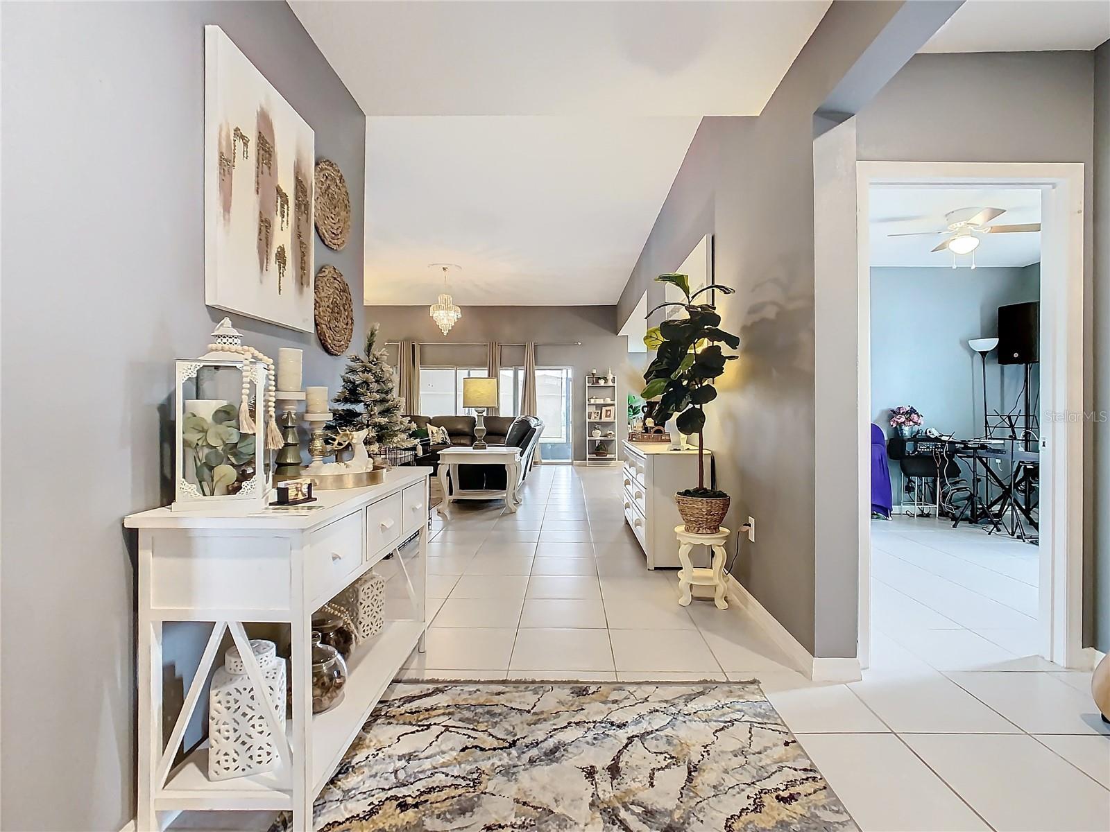 301 BLUE LAKE CIR, KISSIMMEE, FL, 34758