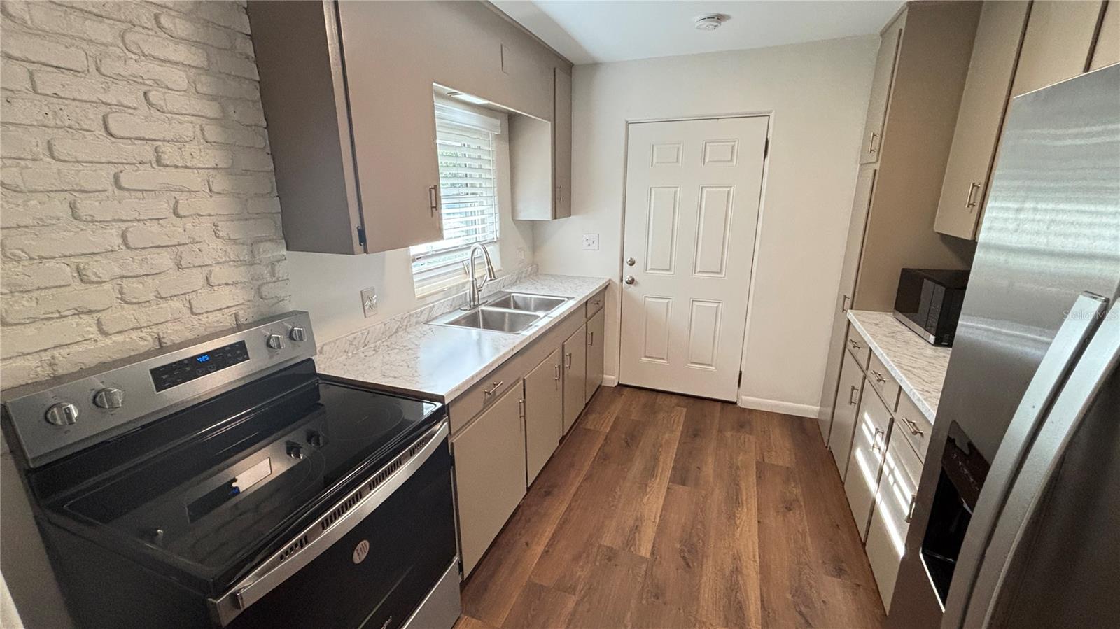 1192 W LAKEVIEW CIR, ALTAMONTE SPRINGS, FL, 32714