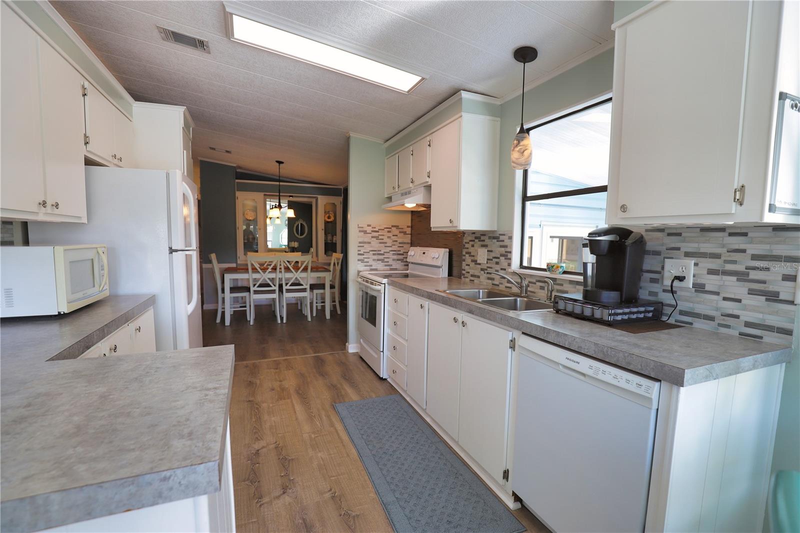 806 VILLA DEL SOL DR, NORTH PORT, FL, 34287