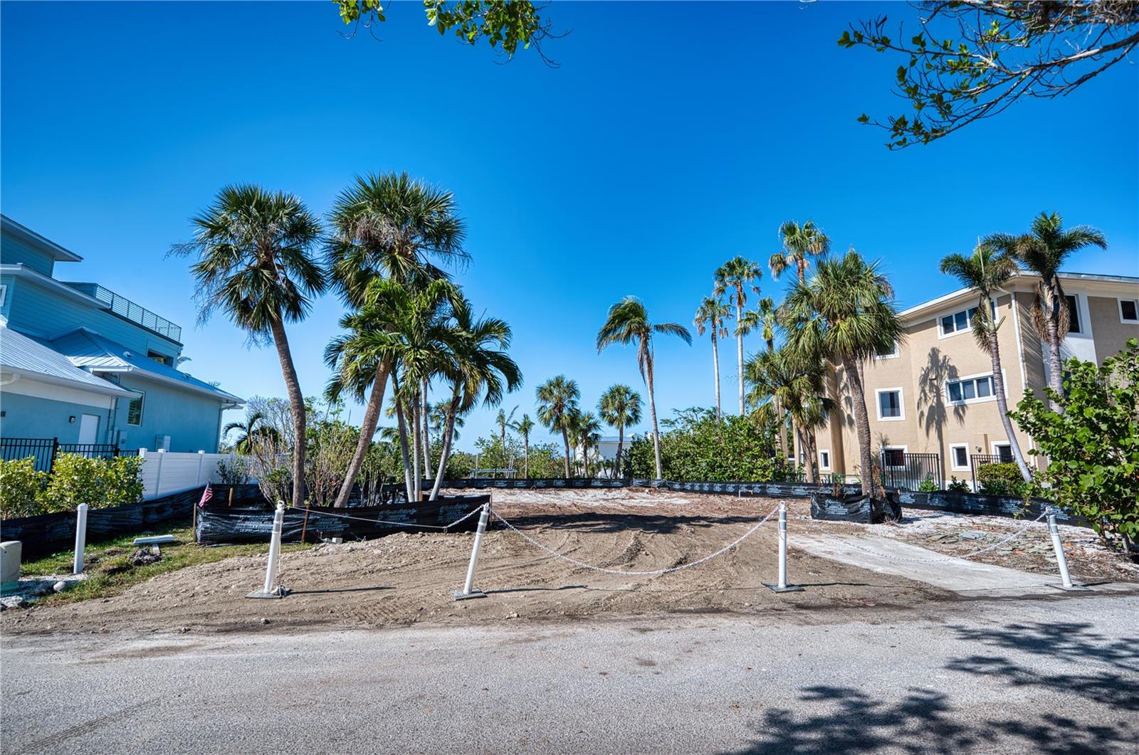 749 NORTON ST, LONGBOAT KEY, FL, 34228