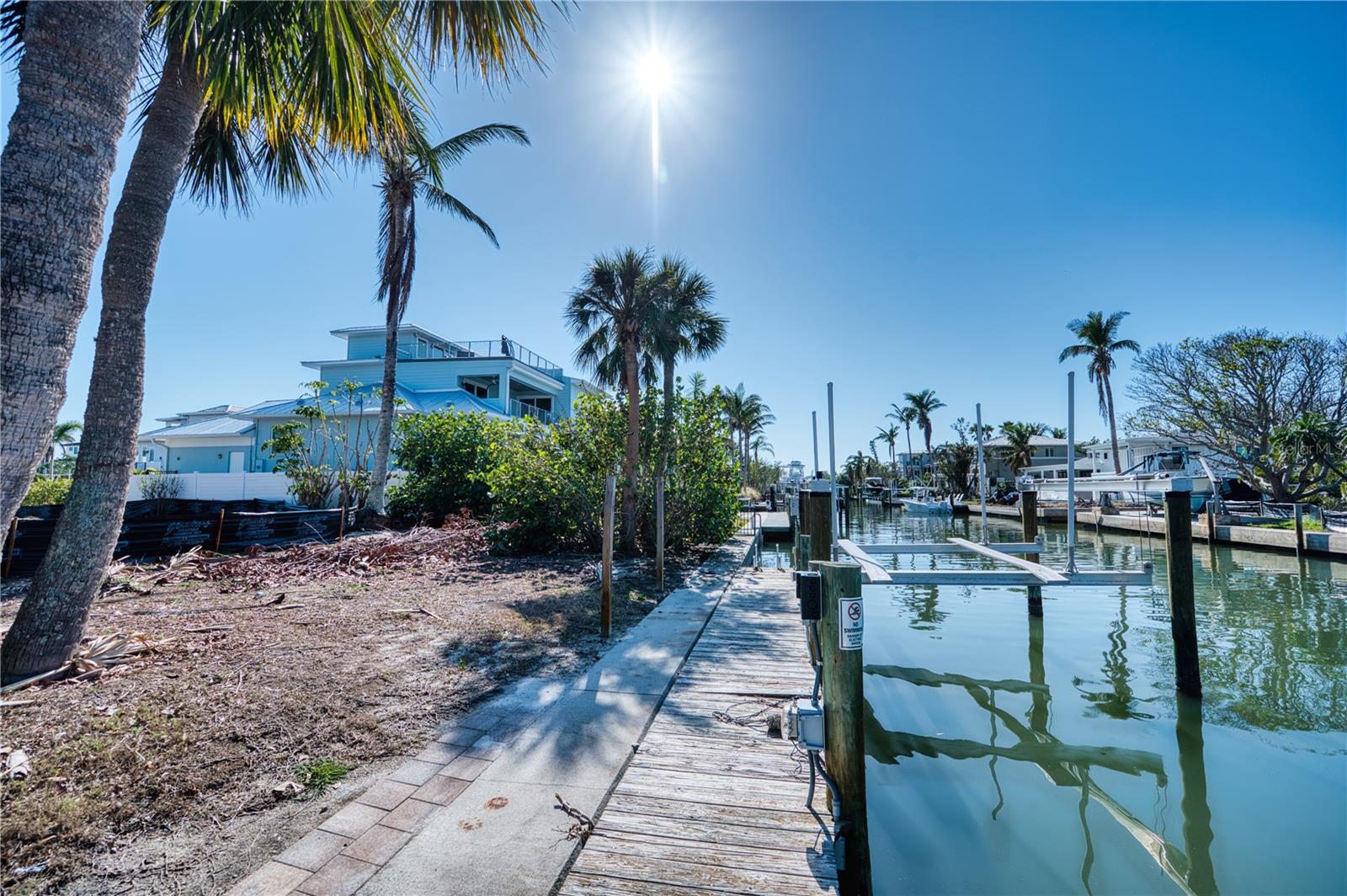 749 NORTON ST, LONGBOAT KEY, FL, 34228