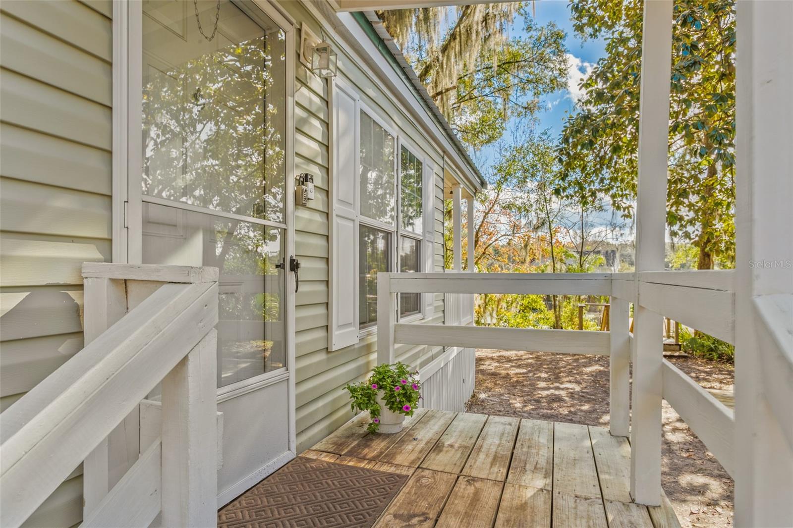 115 EASEMENT LN, WELAKA, FL, 32193