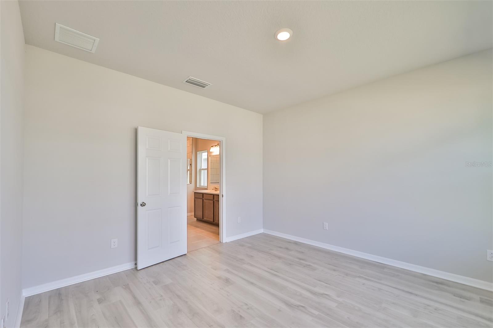 6042 GOLDEN NETTLE DR, APOLLO BEACH, FL, 33572