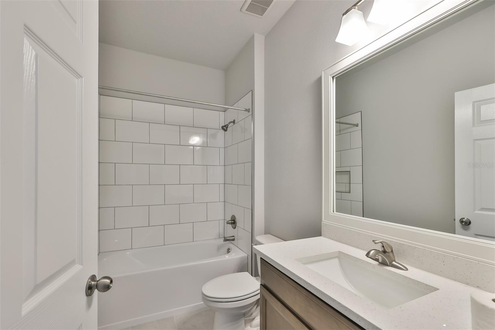 6042 GOLDEN NETTLE DR, APOLLO BEACH, FL, 33572