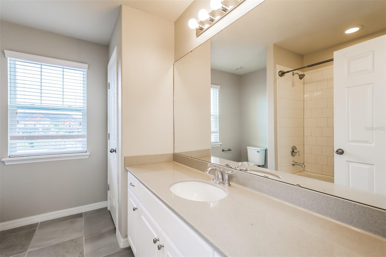 2550 TOSCOLONA DR, KISSIMMEE, FL, 34741