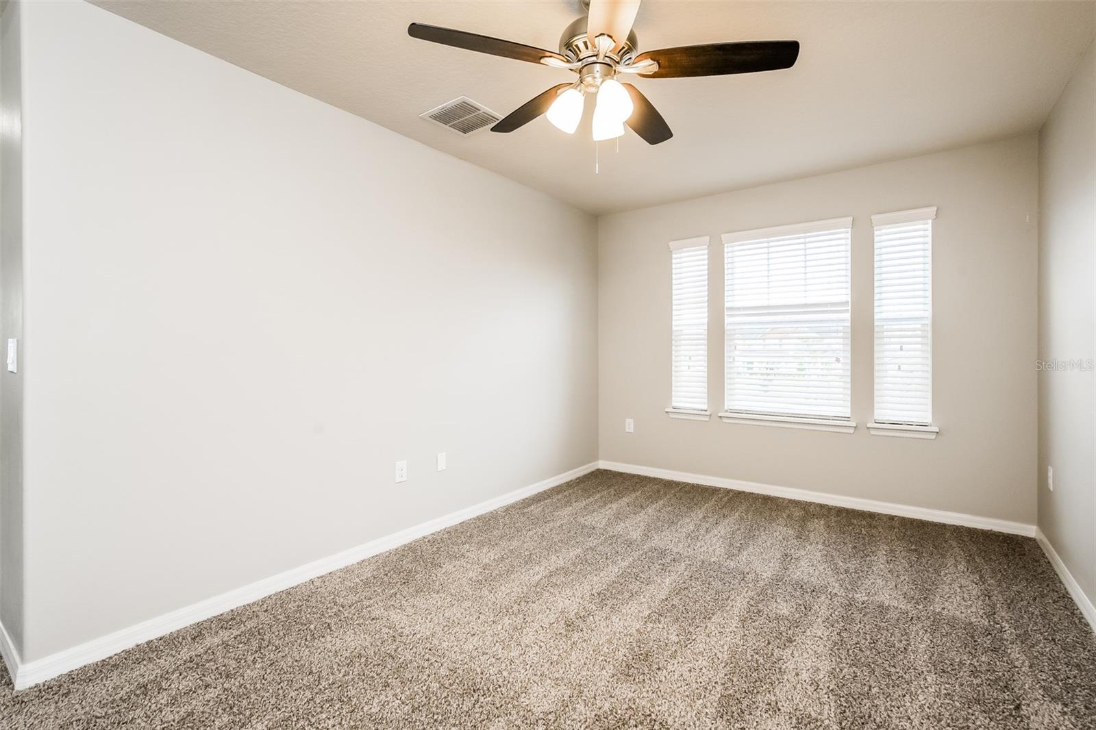 2550 TOSCOLONA DR, KISSIMMEE, FL, 34741