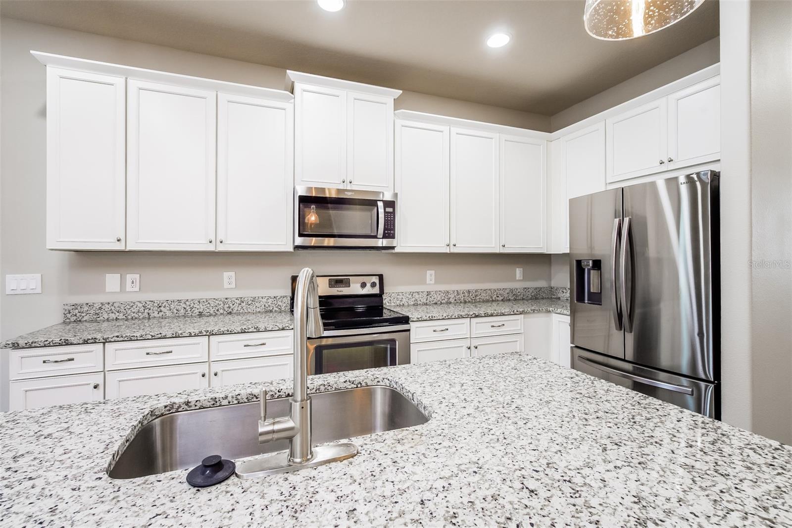 2550 TOSCOLONA DR, KISSIMMEE, FL, 34741