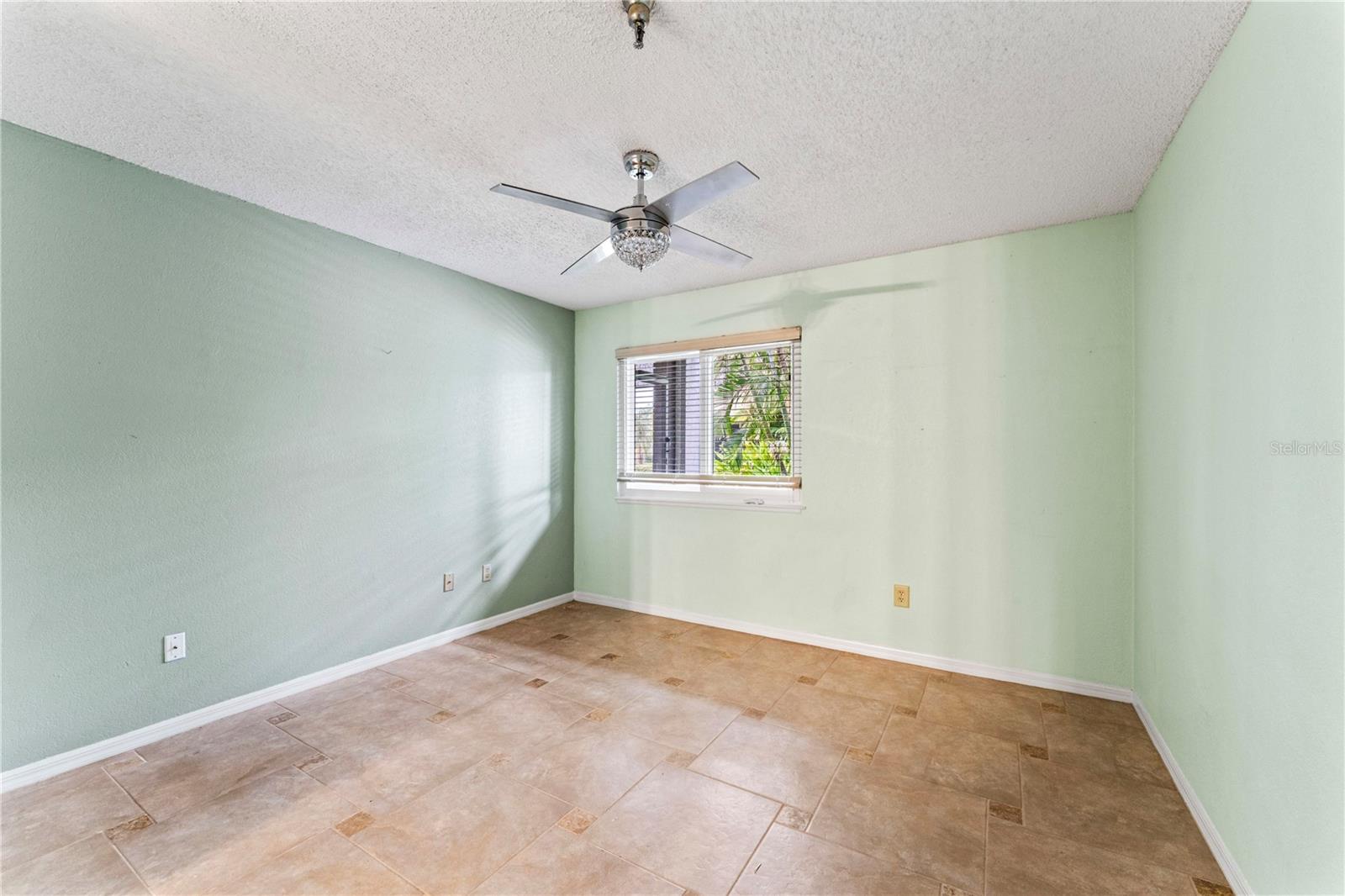 10263 GANDY BLVD N #107, ST PETERSBURG, FL, 33702