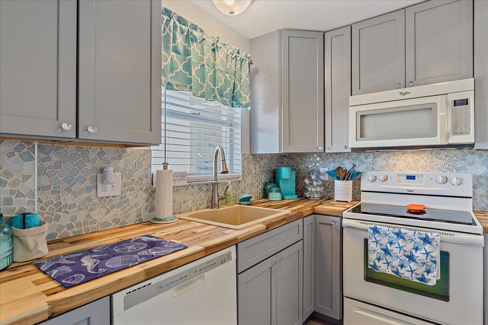4460 IRONWOOD CIR #403A, BRADENTON, FL, 34209