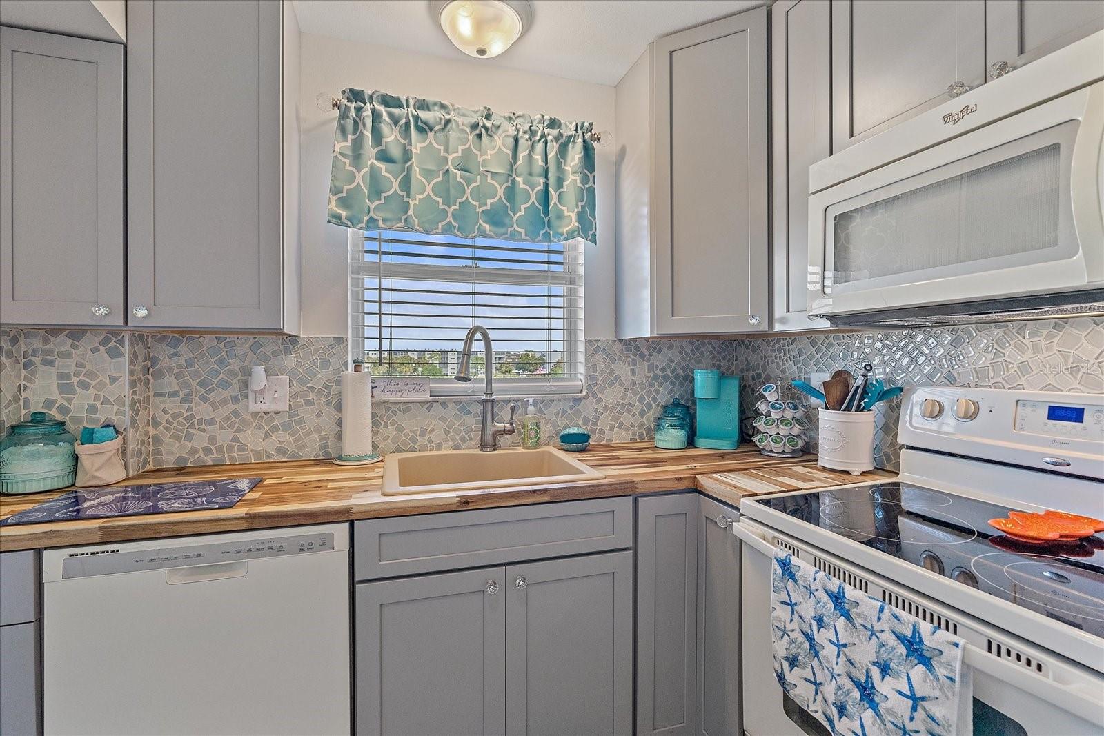 4460 IRONWOOD CIR #403A, BRADENTON, FL, 34209