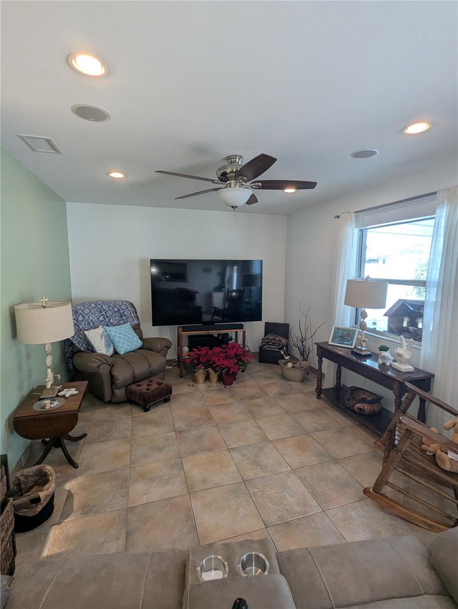 700 16TH ST NW, LARGO, FL, 33770