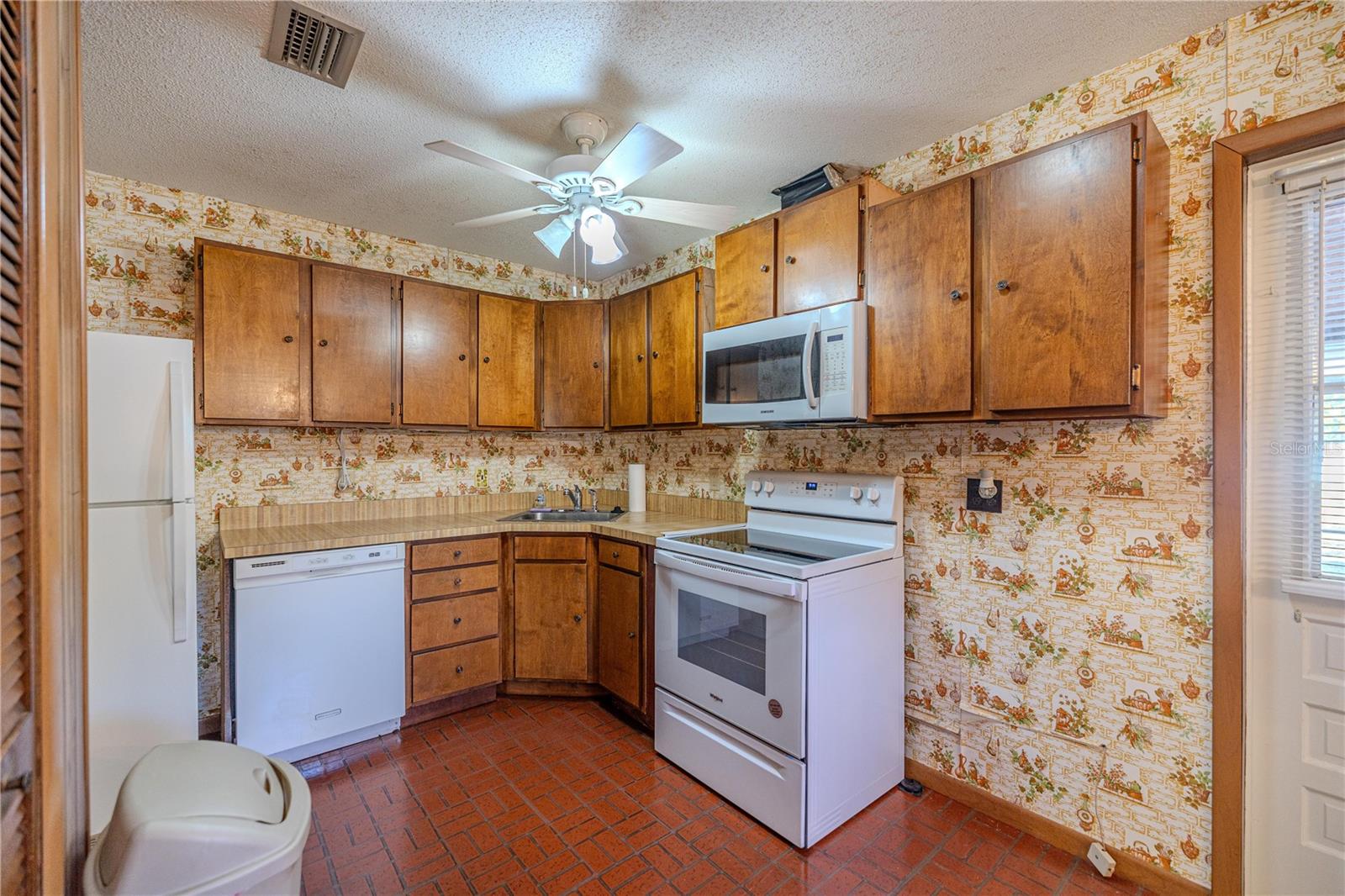 11360 SE 188TH AVE, OCKLAWAHA, FL, 32179
