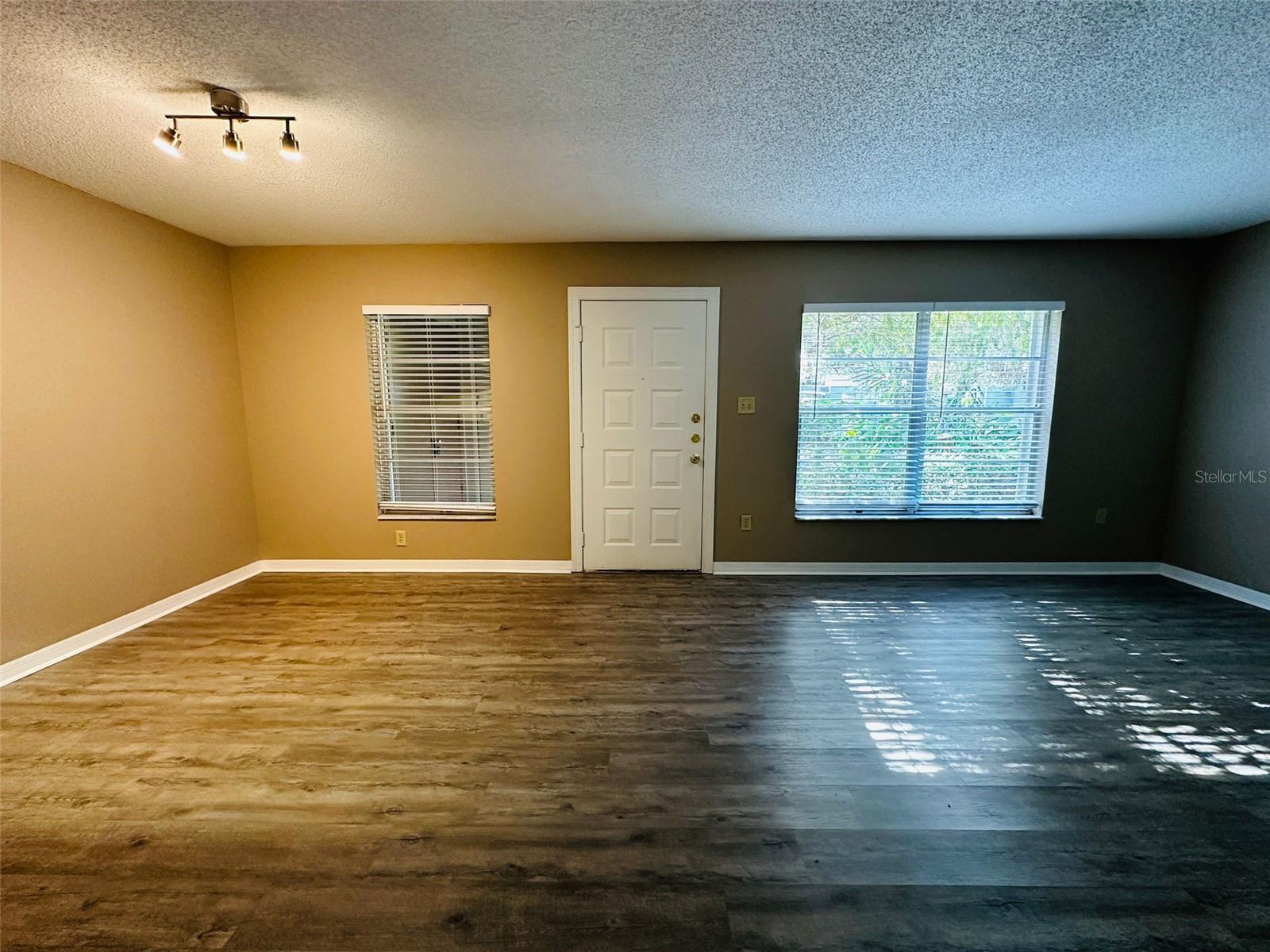 14217 SHADOW MOSS LANE LN #102, TAMPA, FL, 33613