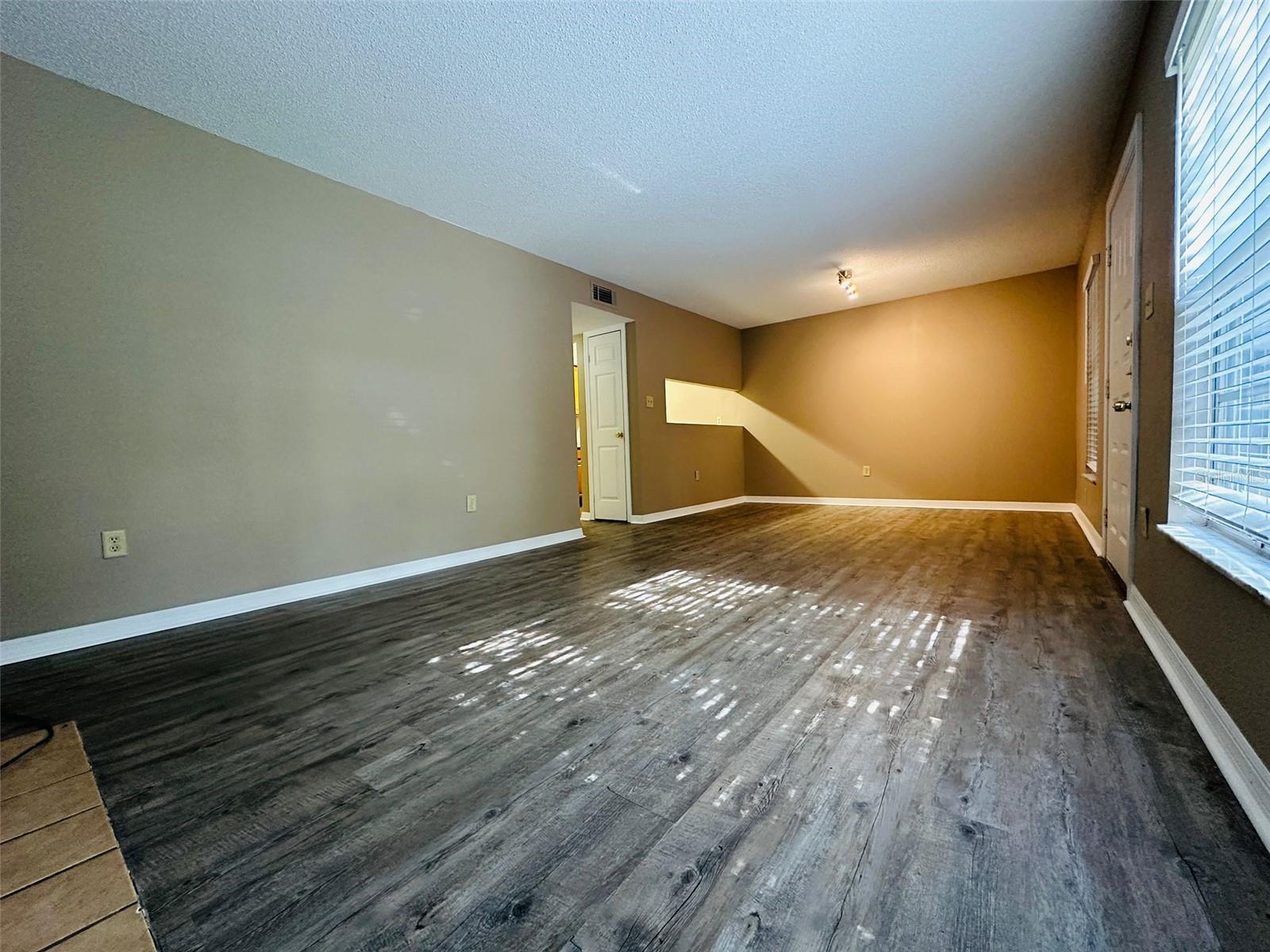 14217 SHADOW MOSS LANE LN #102, TAMPA, FL, 33613