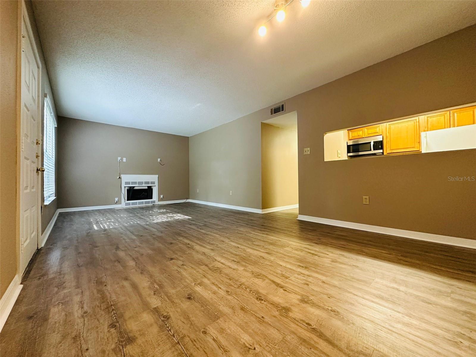 14217 SHADOW MOSS LANE LN #102, TAMPA, FL, 33613