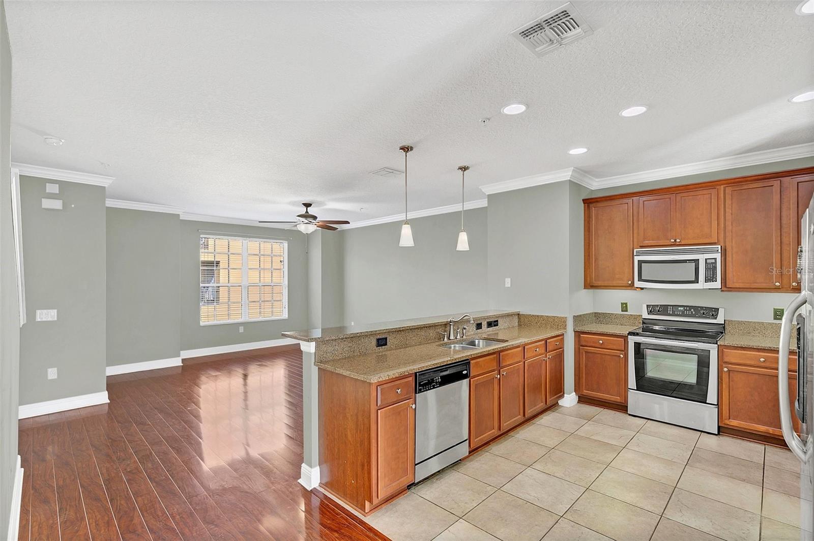 329 MEMPHIS CIR, LAKE MARY, FL, 32746