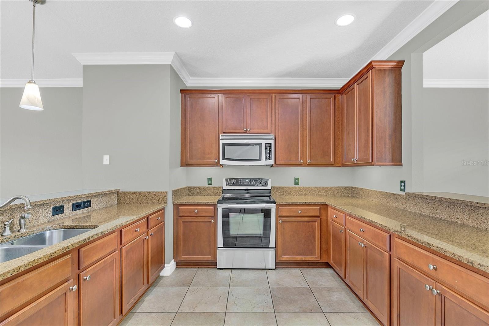 329 MEMPHIS CIR, LAKE MARY, FL, 32746