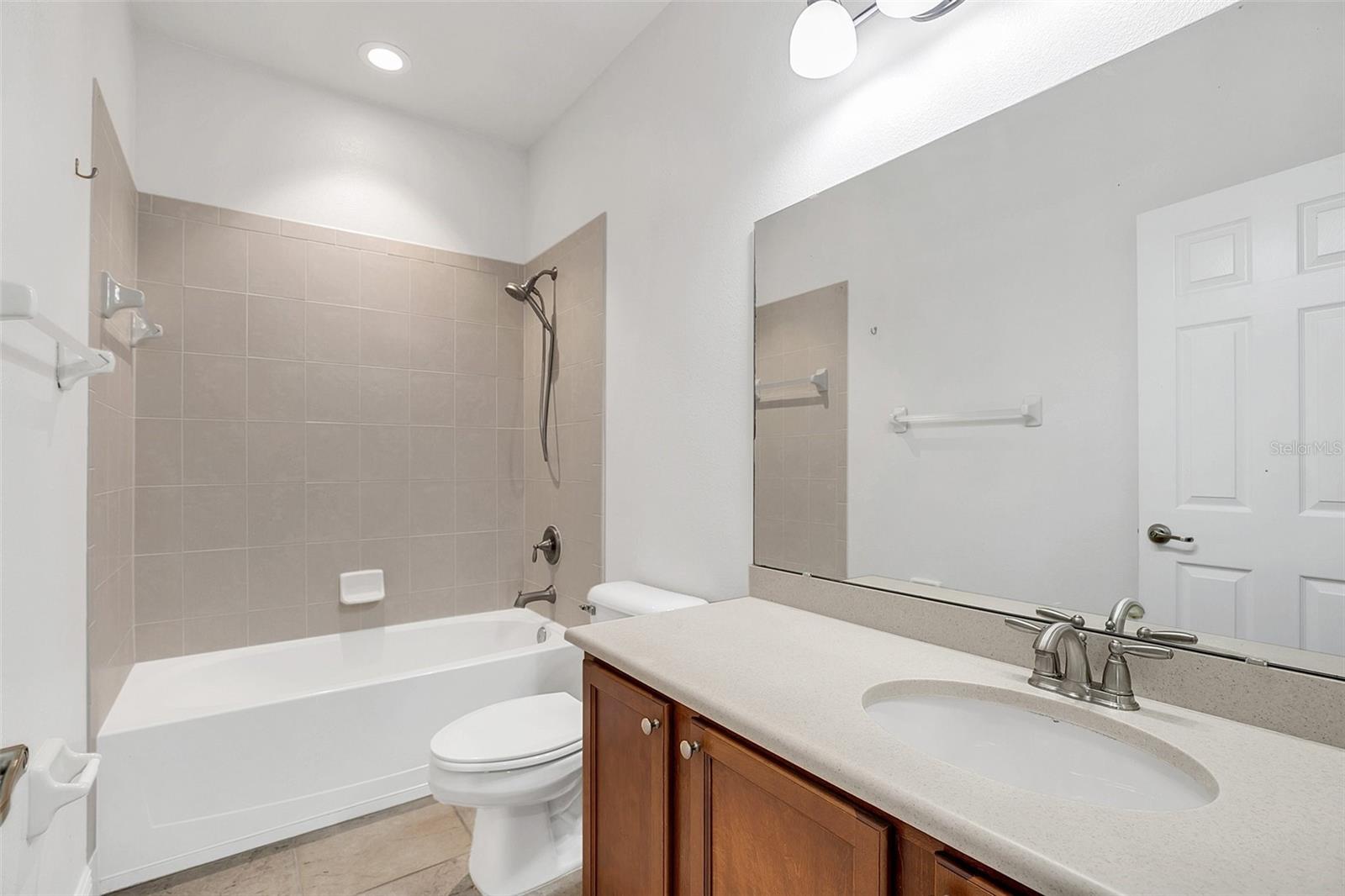 329 MEMPHIS CIR, LAKE MARY, FL, 32746