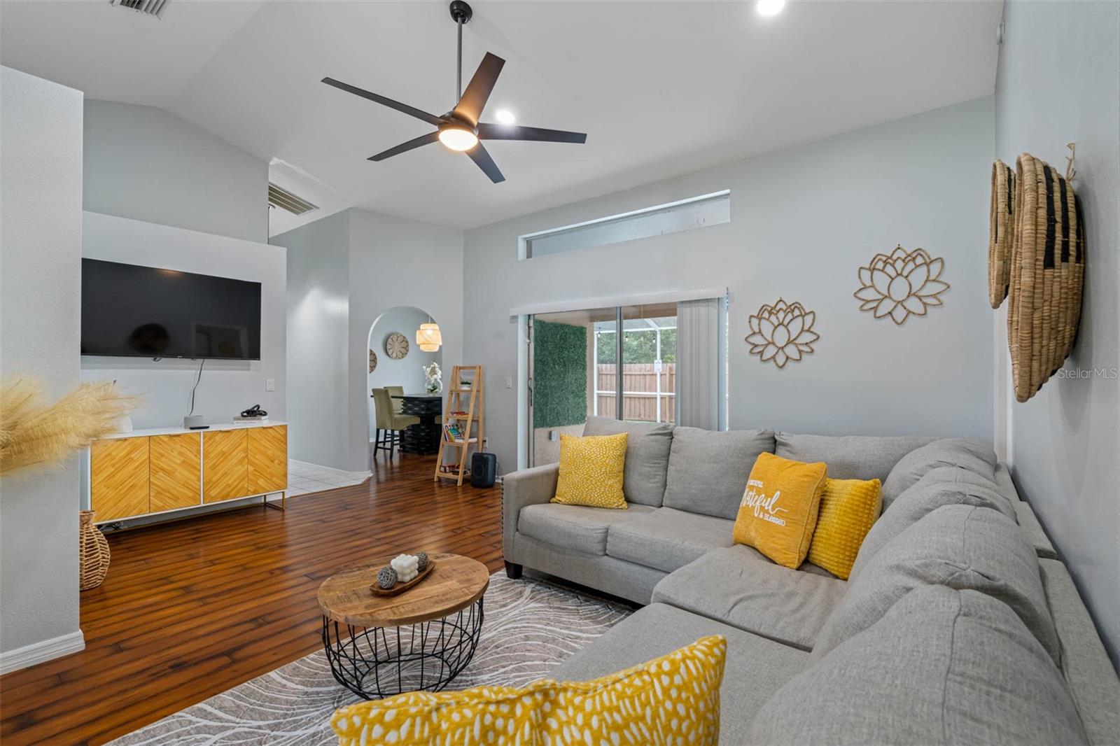 832 CHRISTINA CIR, OLDSMAR, FL, 34677