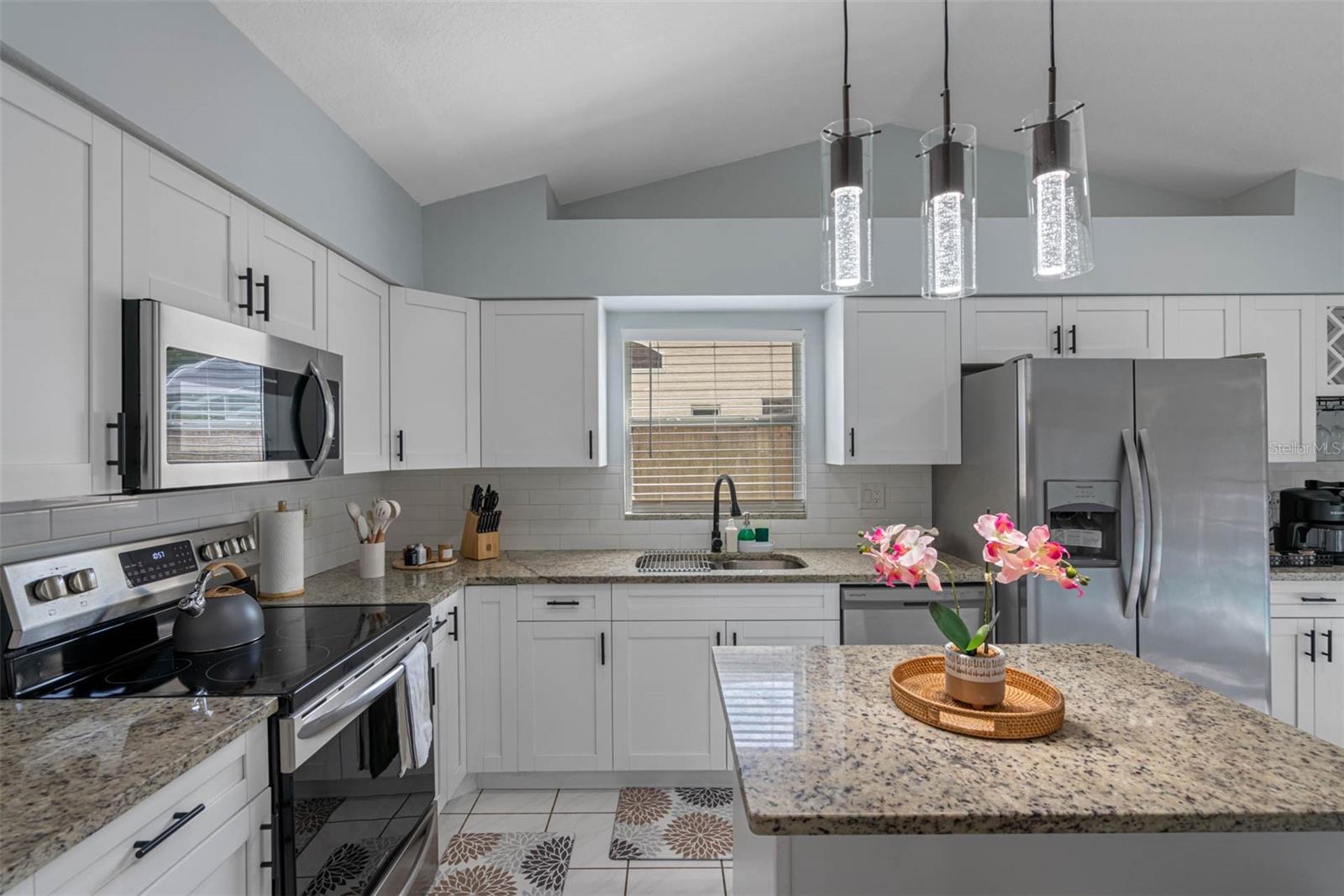 832 CHRISTINA CIR, OLDSMAR, FL, 34677