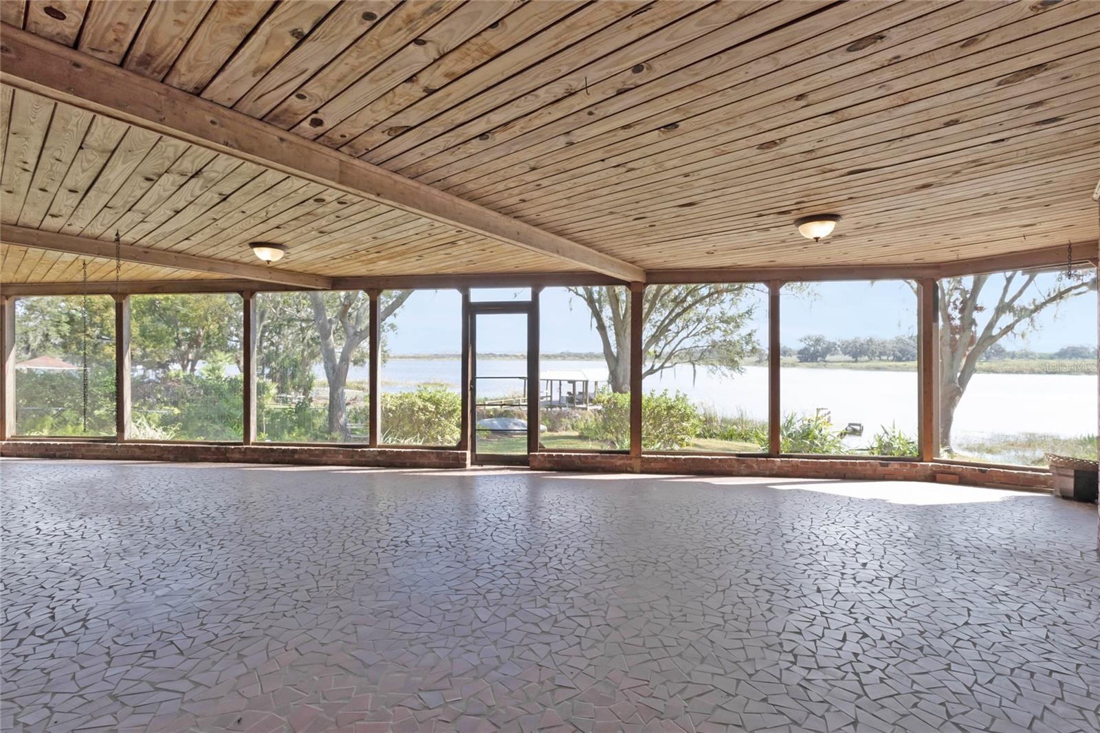 196 PARADISE ISLAND DR, HAINES CITY, FL, 33844