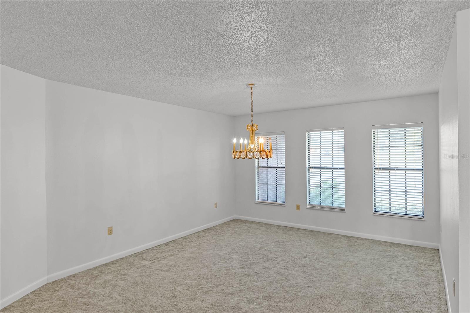 196 PARADISE ISLAND DR, HAINES CITY, FL, 33844
