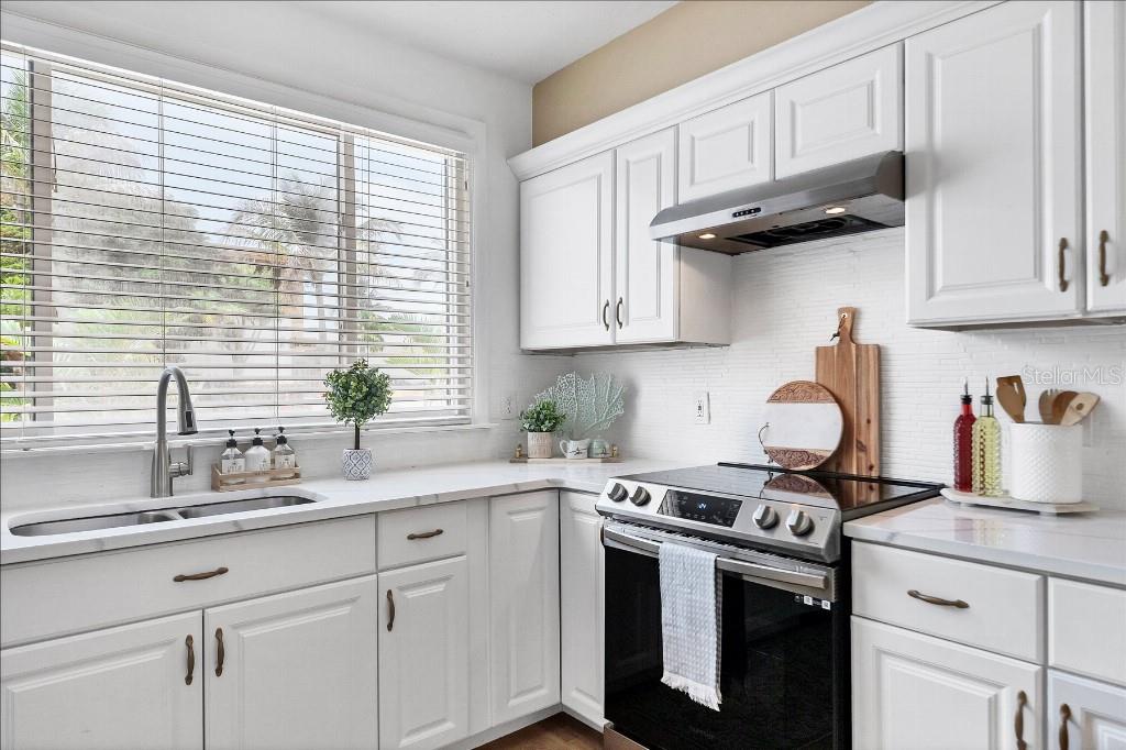 1340 WESTWAY DR, SARASOTA, FL, 34236