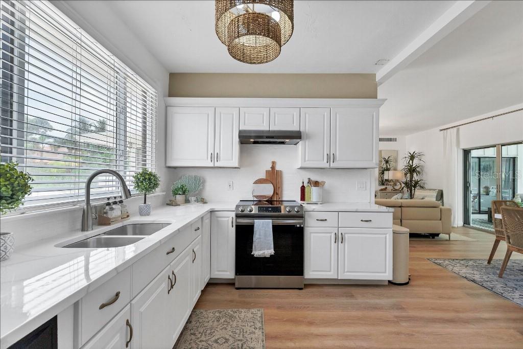 1340 WESTWAY DR, SARASOTA, FL, 34236