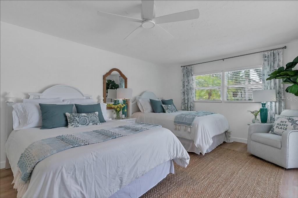 1340 WESTWAY DR, SARASOTA, FL, 34236