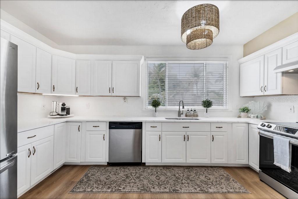 1340 WESTWAY DR, SARASOTA, FL, 34236