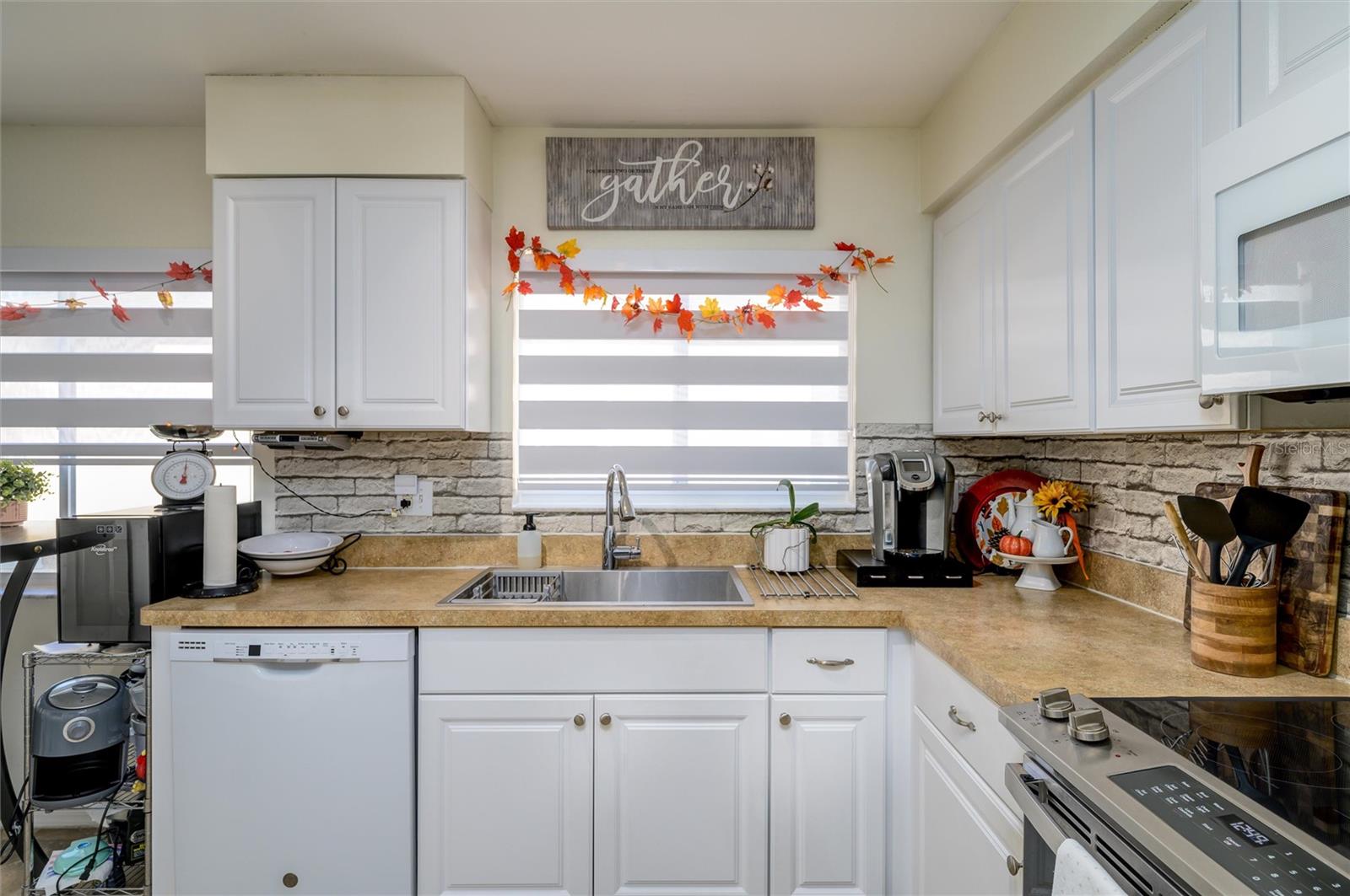 6332 SUSHI CT, WESLEY CHAPEL, FL, 33545
