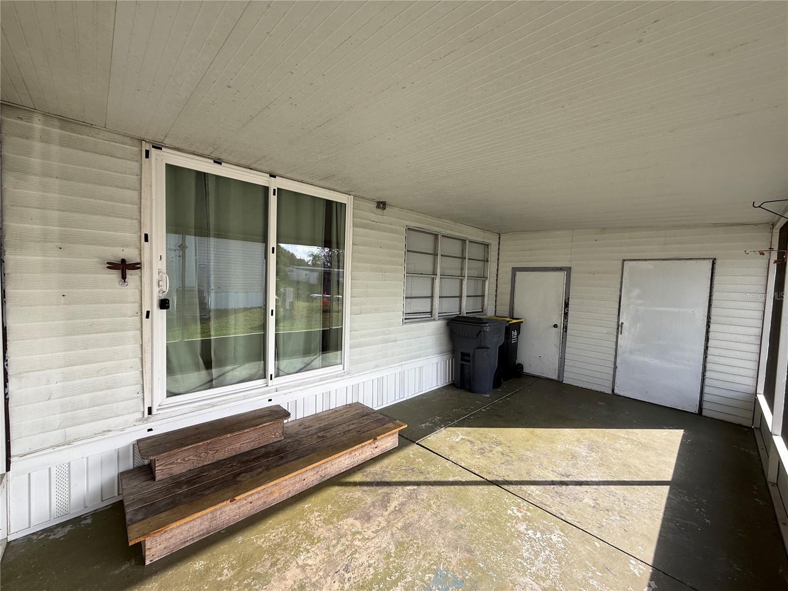 342 CALOOSA CT, LAKE WALES, FL, 33859
