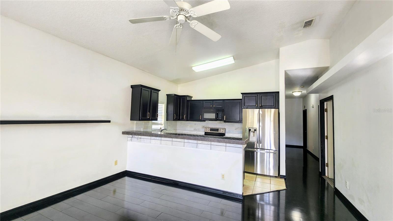 2115 SALEM AVE N, ST PETERSBURG, FL, 33714