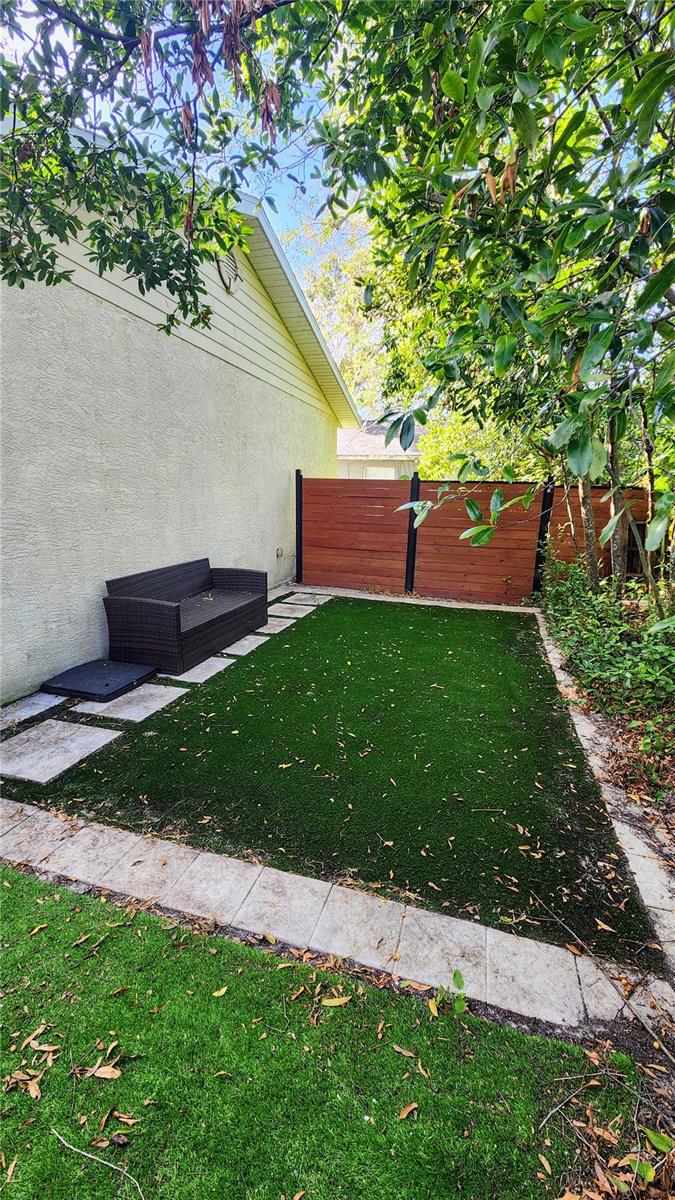 2115 SALEM AVE N, ST PETERSBURG, FL, 33714