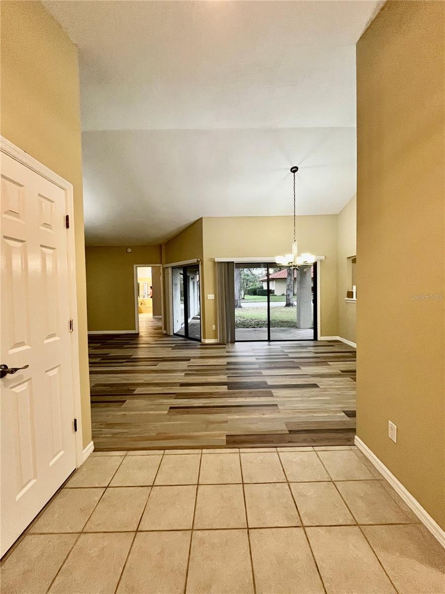 8125 N IBIZA CT, ORLANDO, FL, 32836