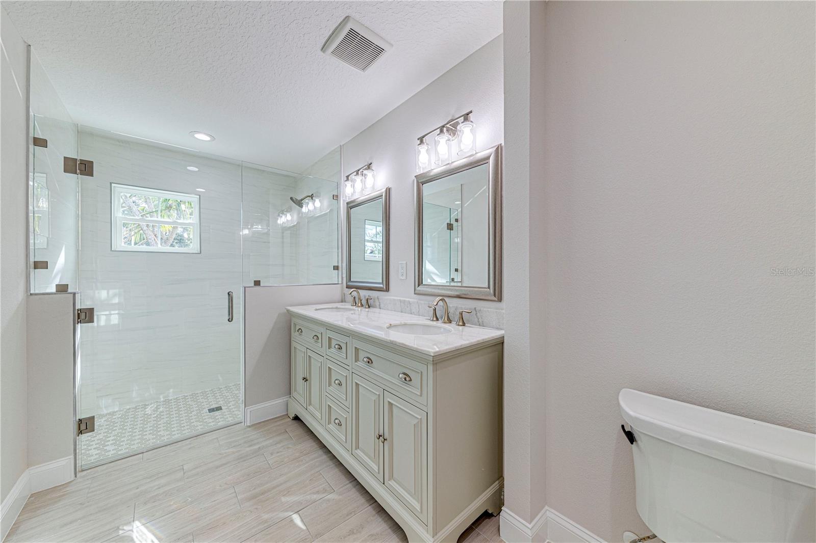 157 S LAKEVIEW DR, LAKE HELEN, FL, 32744