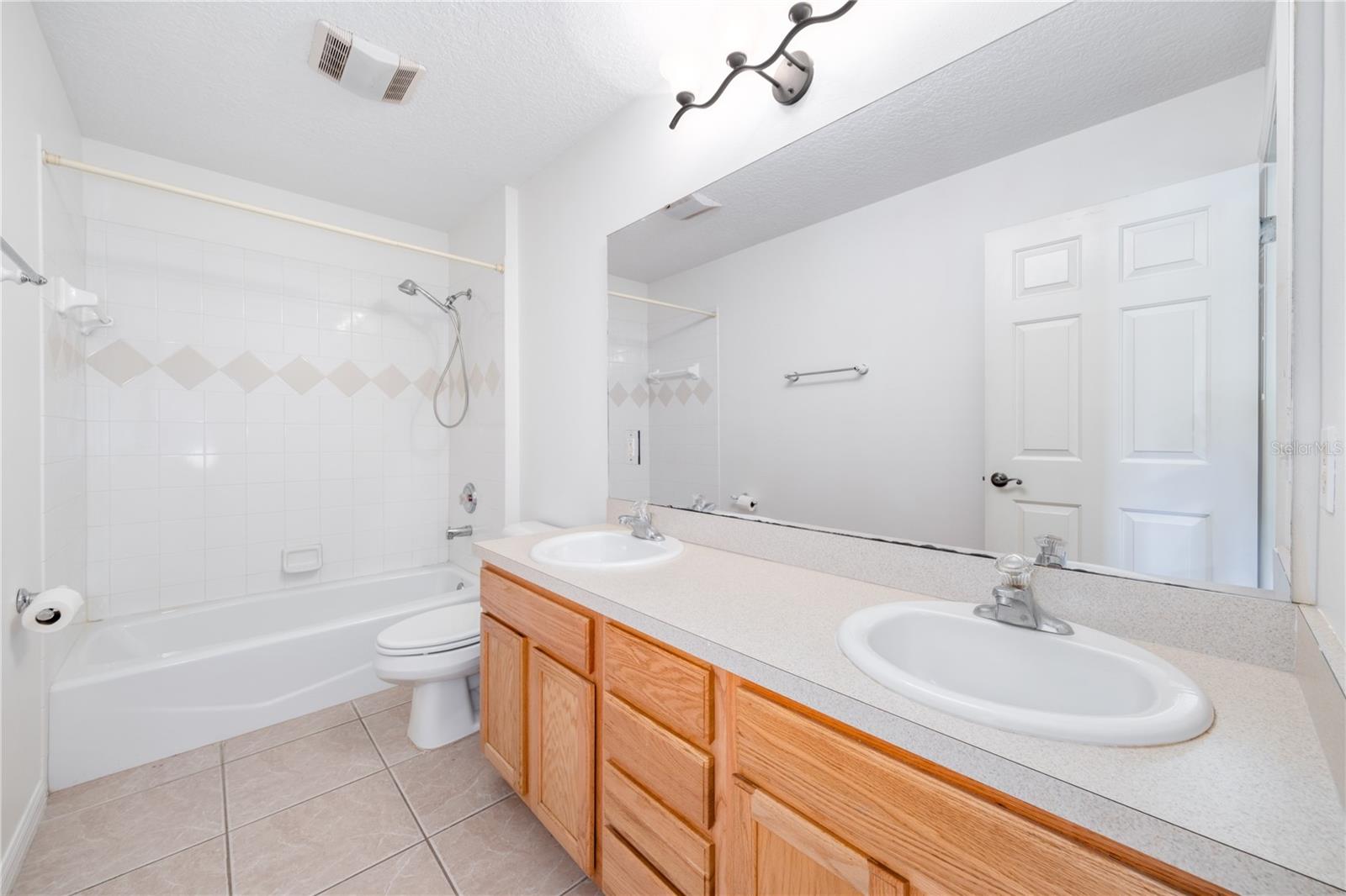 3353 ABACO DR, TAVARES, FL, 32778