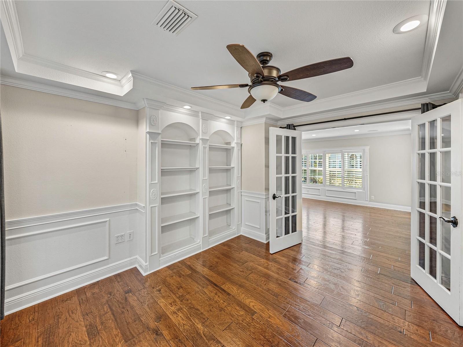 307 HARBOR VIEW LN, LARGO, FL, 33770