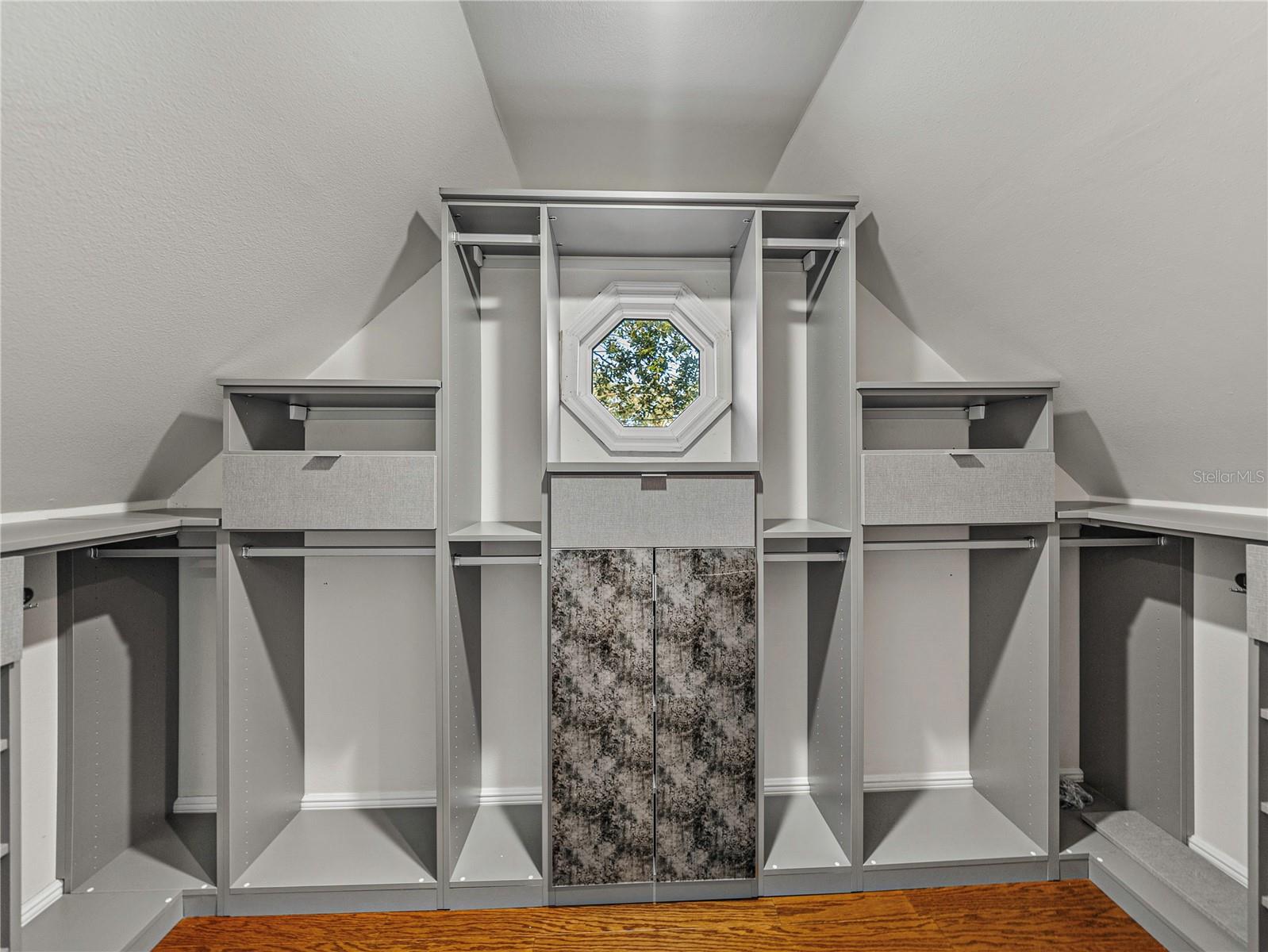 307 HARBOR VIEW LN, LARGO, FL, 33770