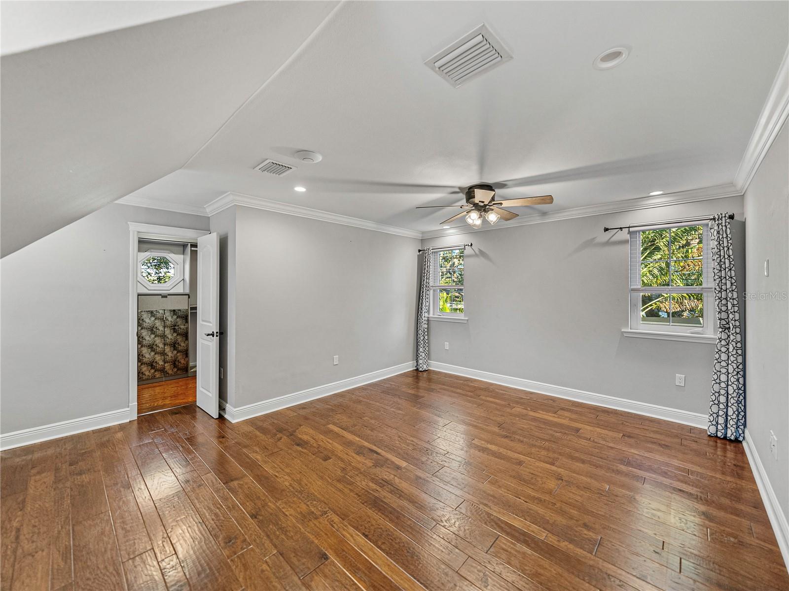 307 HARBOR VIEW LN, LARGO, FL, 33770