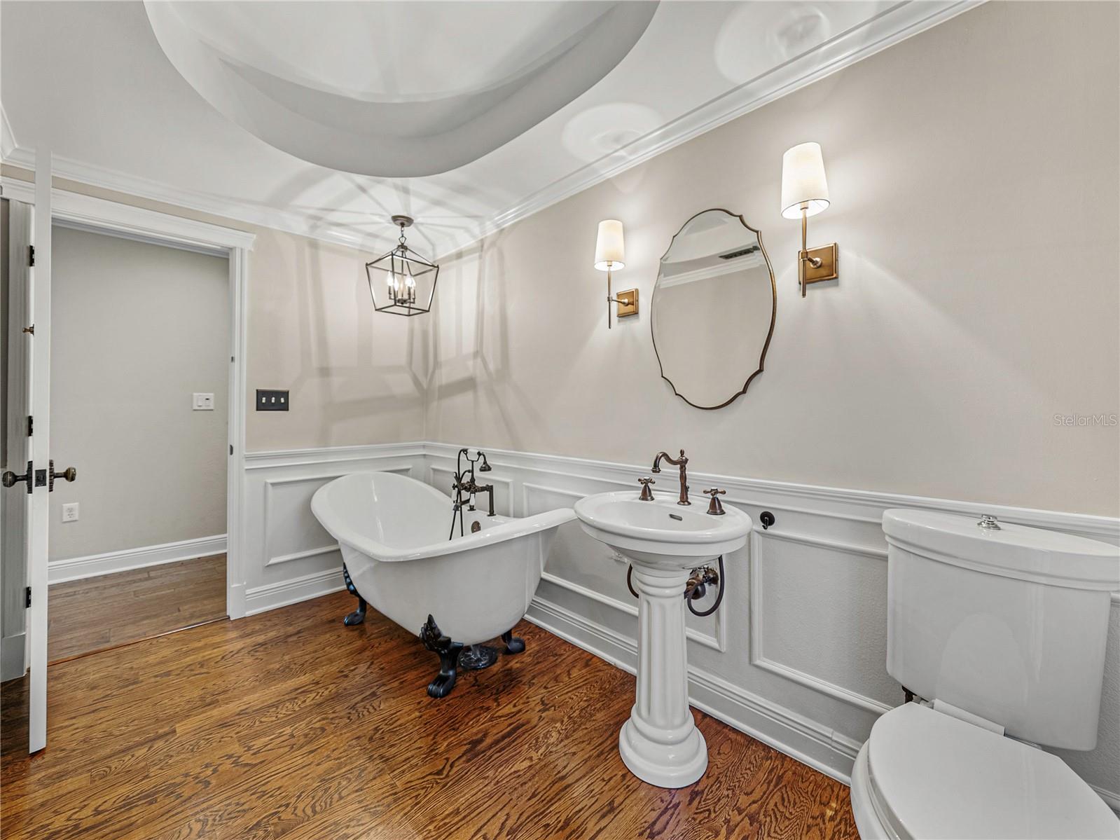 307 HARBOR VIEW LN, LARGO, FL, 33770