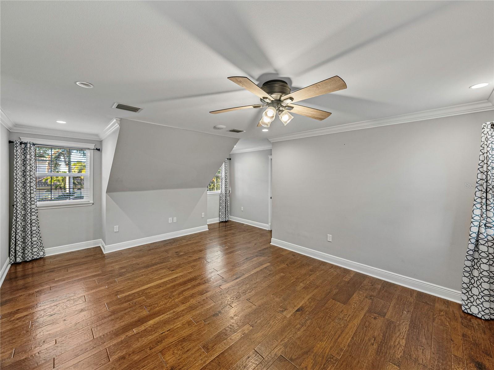 307 HARBOR VIEW LN, LARGO, FL, 33770