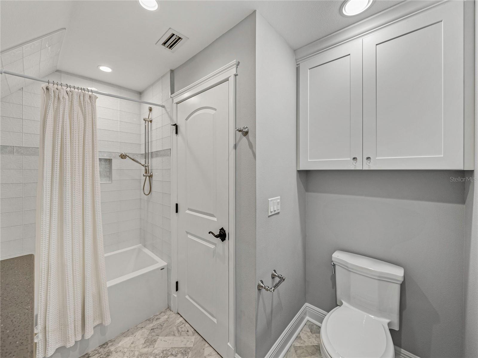307 HARBOR VIEW LN, LARGO, FL, 33770