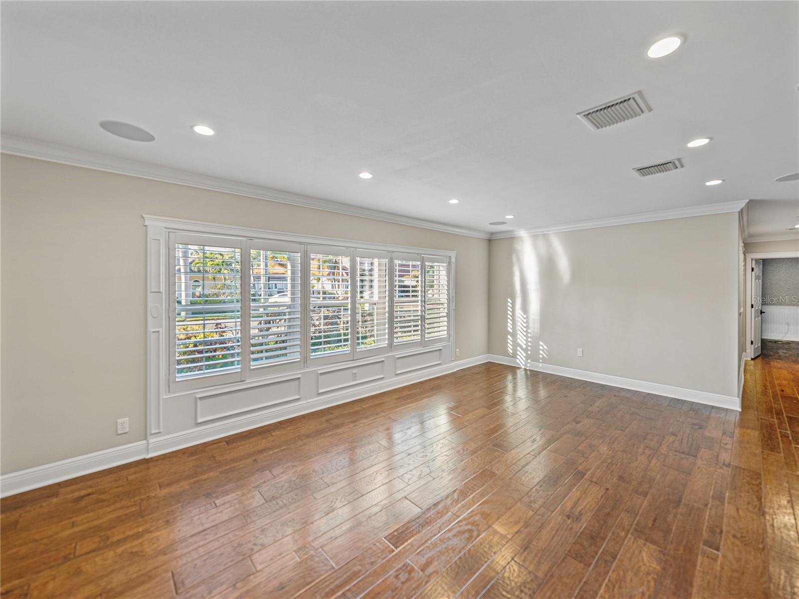 307 HARBOR VIEW LN, LARGO, FL, 33770