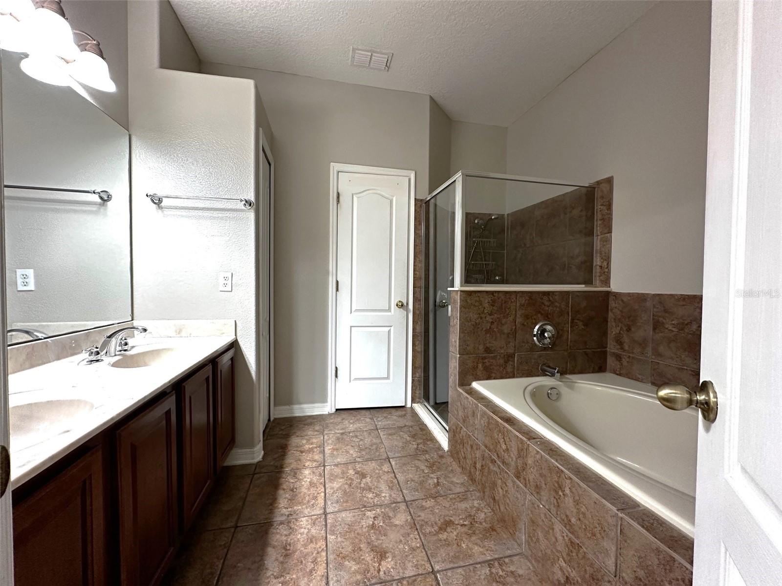 324 CORTONA DR, ORLANDO, FL, 32828
